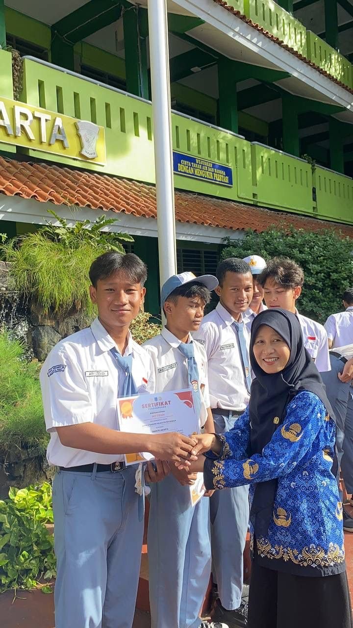 Juara 2 Tanding Kelas D Putra Remaja Mini competition III